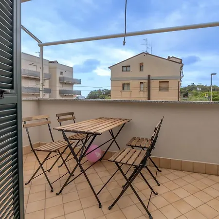 Babyaccommodation In Family Iii *